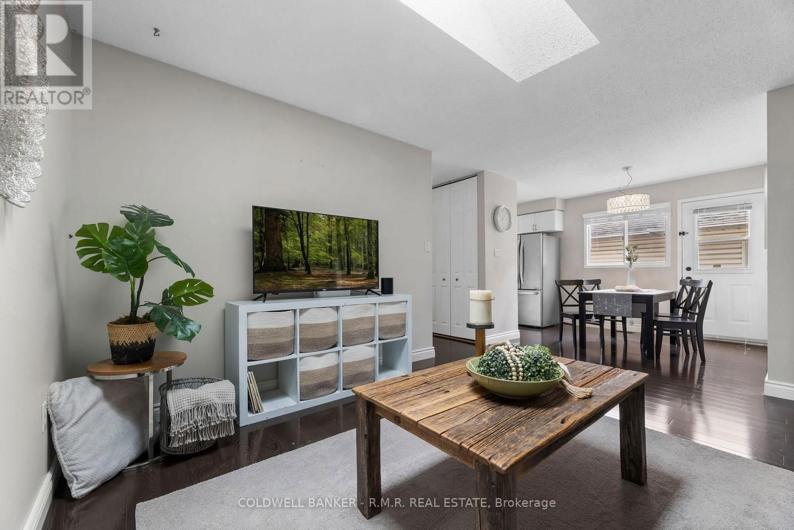 813 BATTELL COURT Image 16