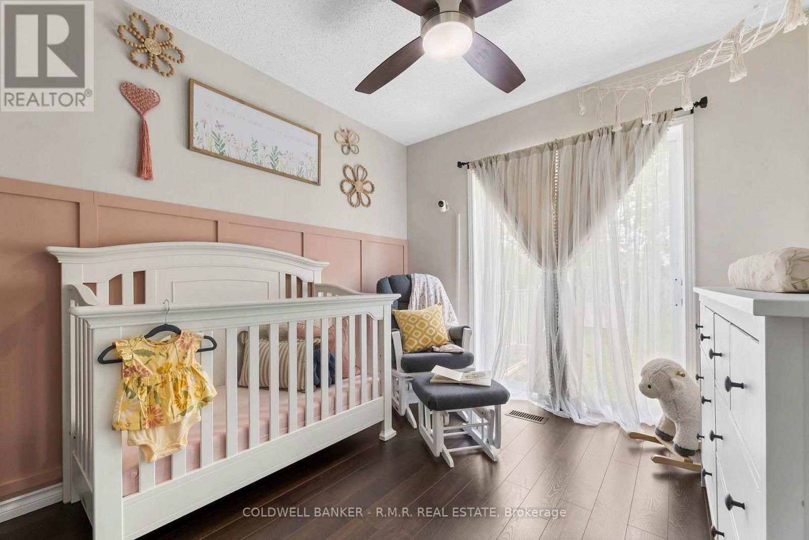 813 BATTELL COURT Image 22