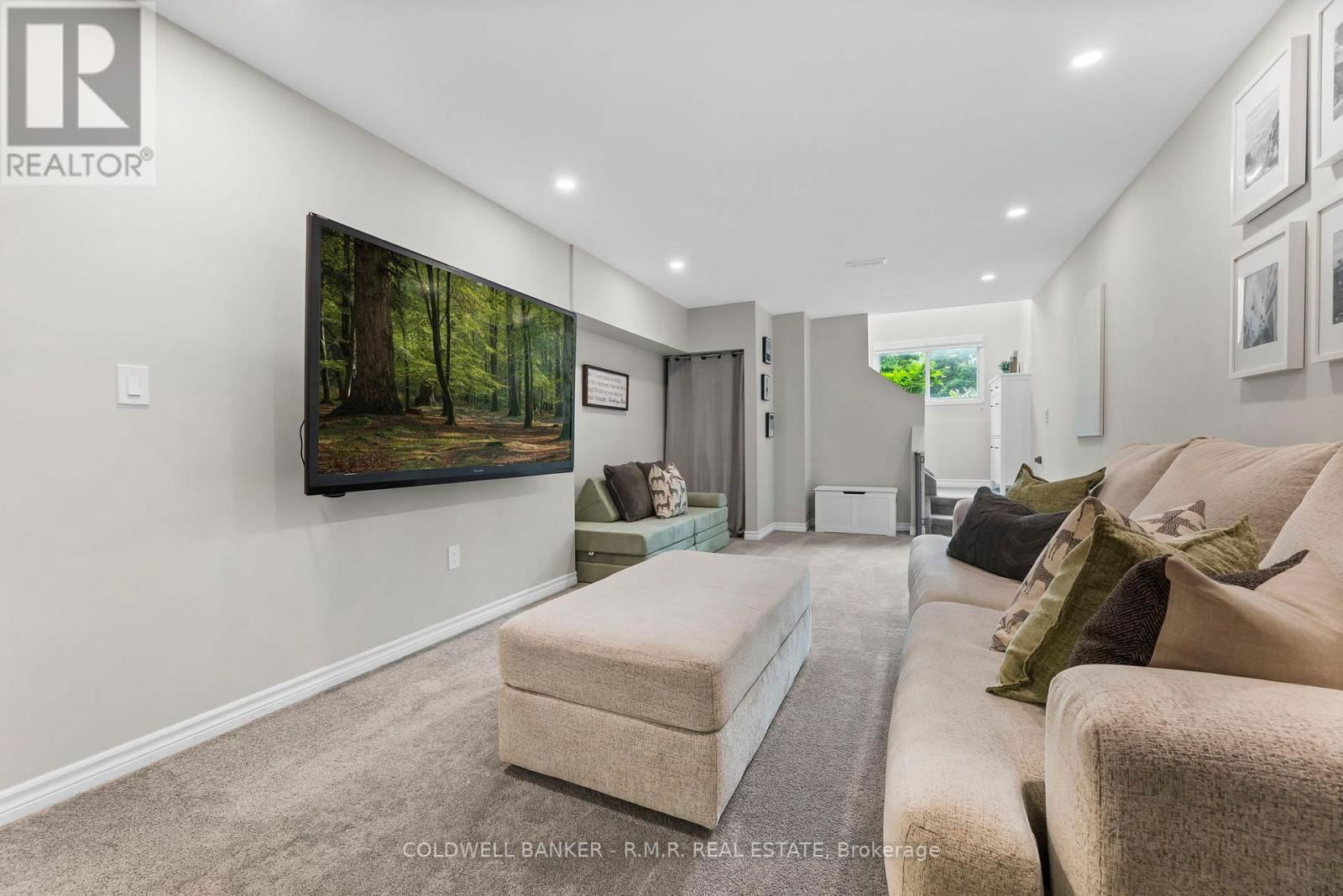 813 BATTELL COURT Image 27