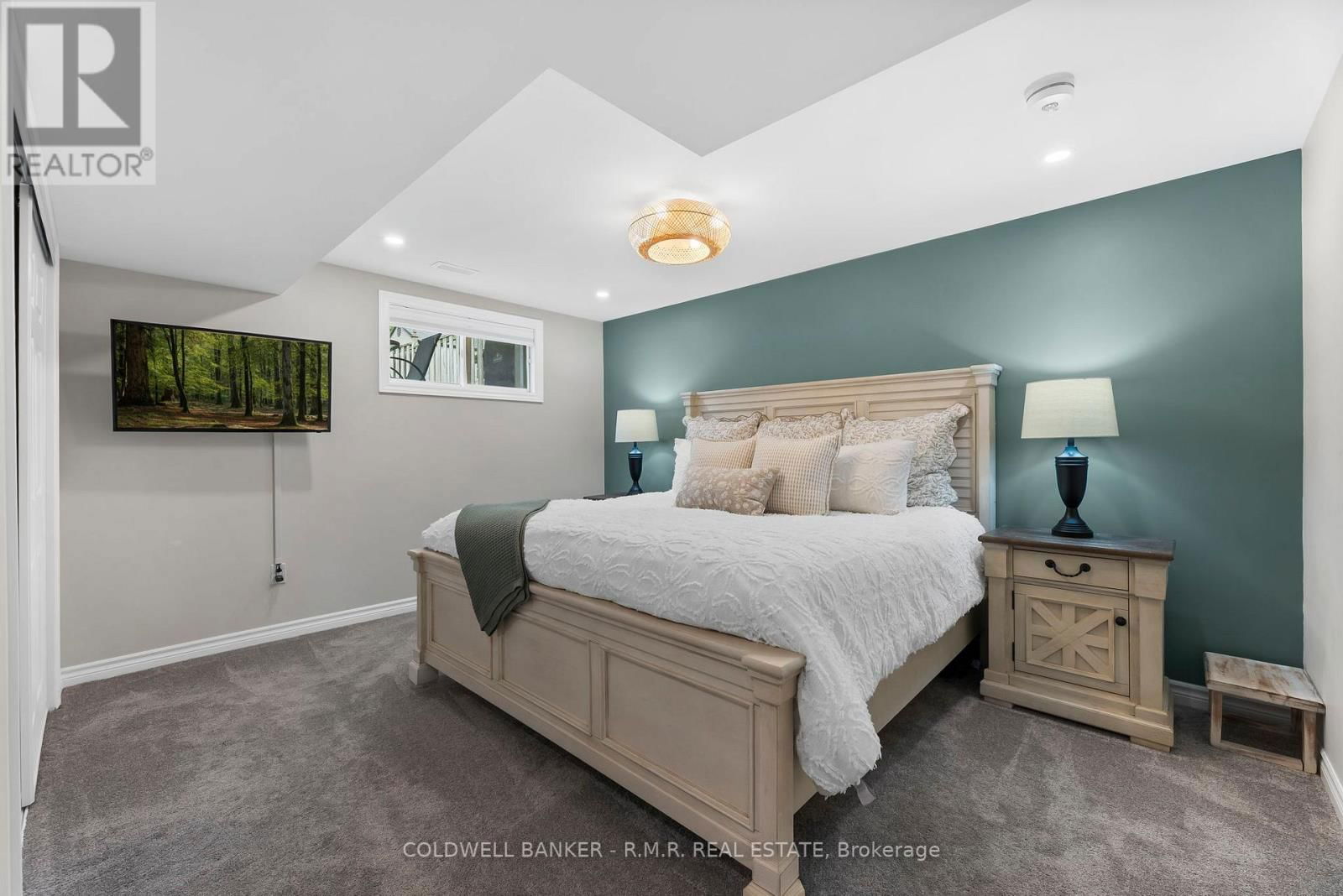 813 BATTELL COURT Image 33