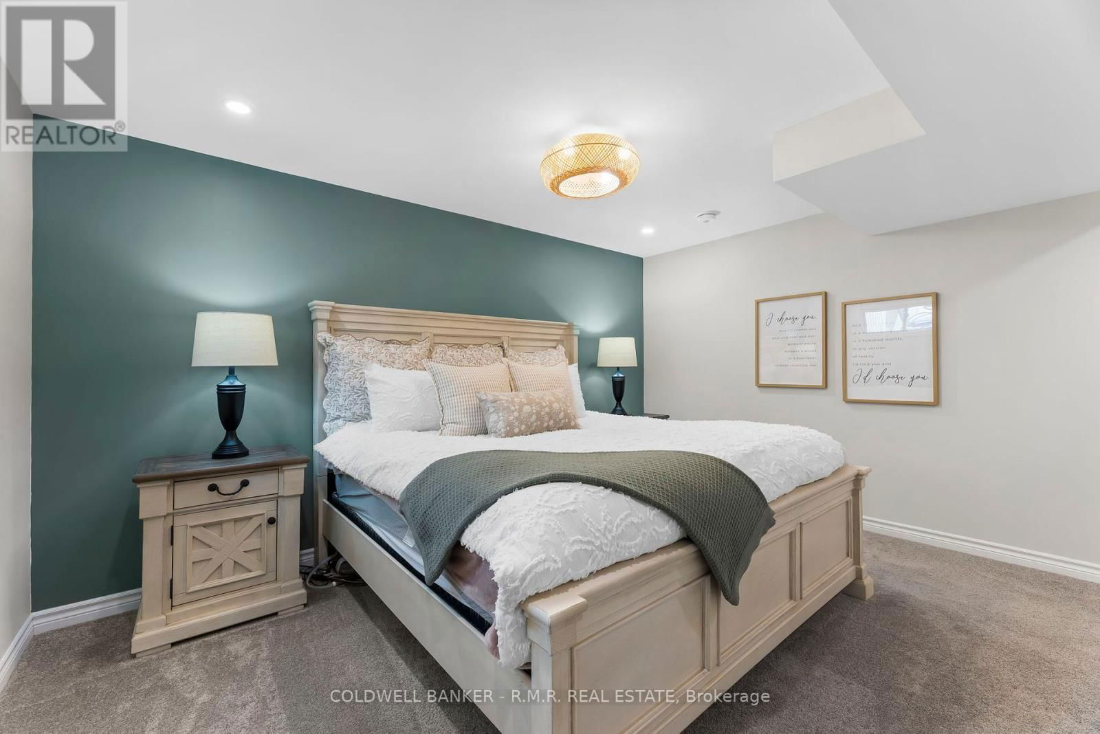 813 BATTELL COURT Image 34