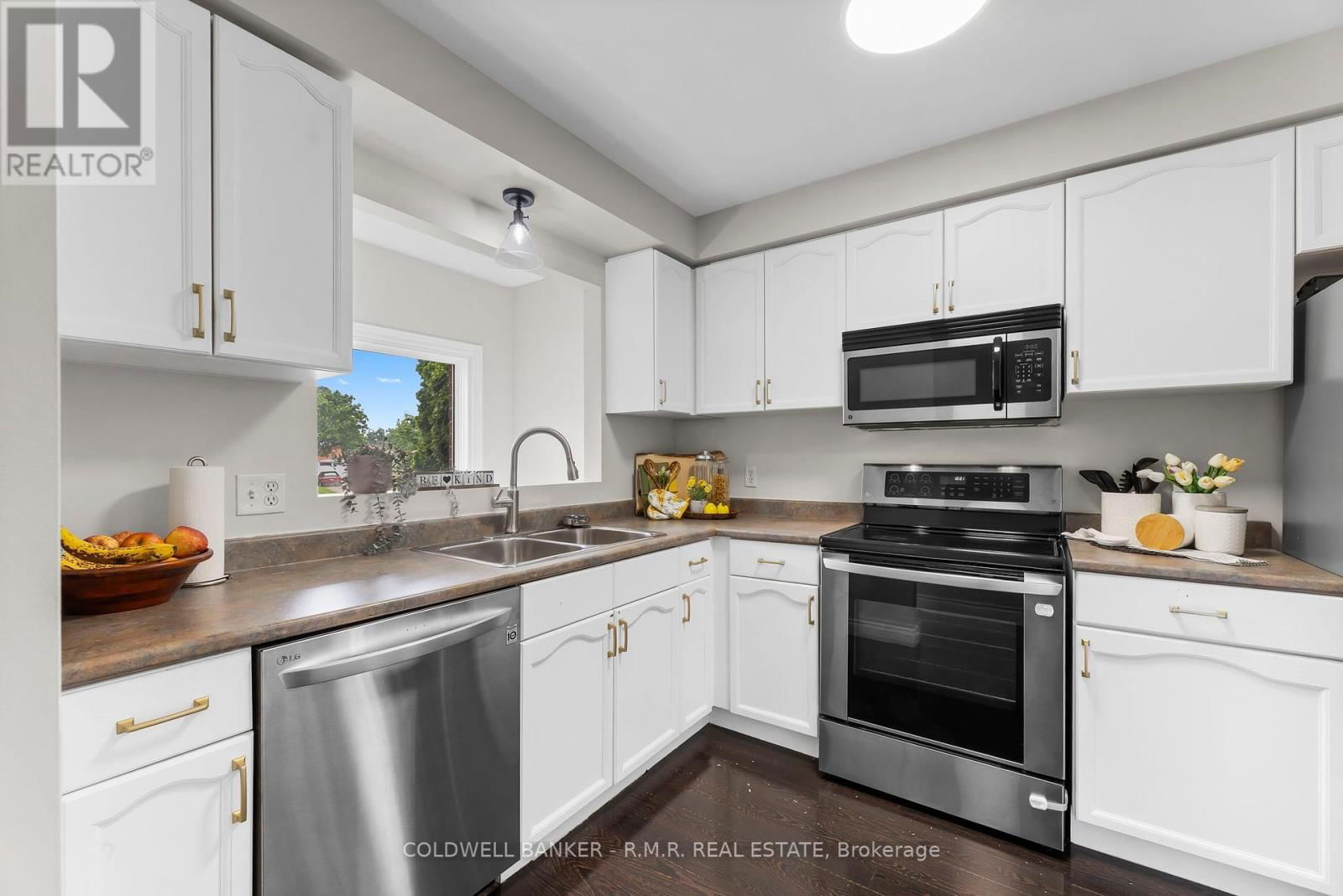 813 BATTELL COURT Image 5