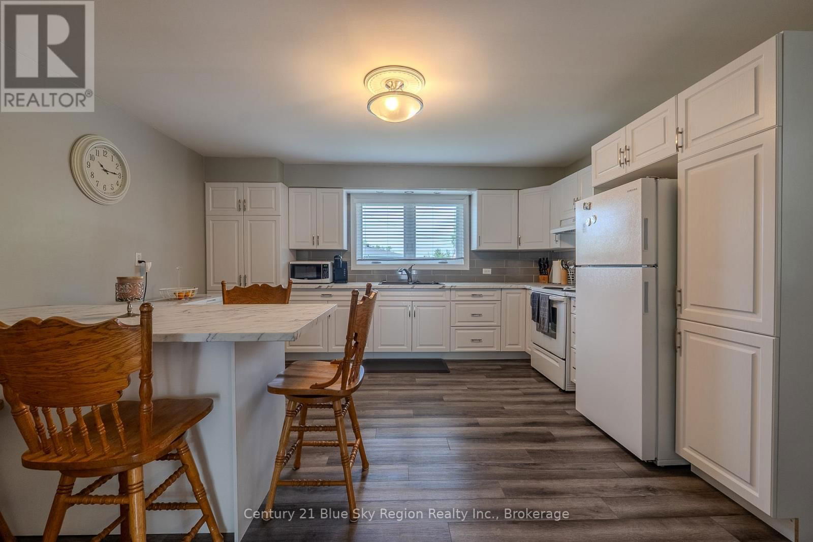 240 CACHE BAY ROAD Image 2