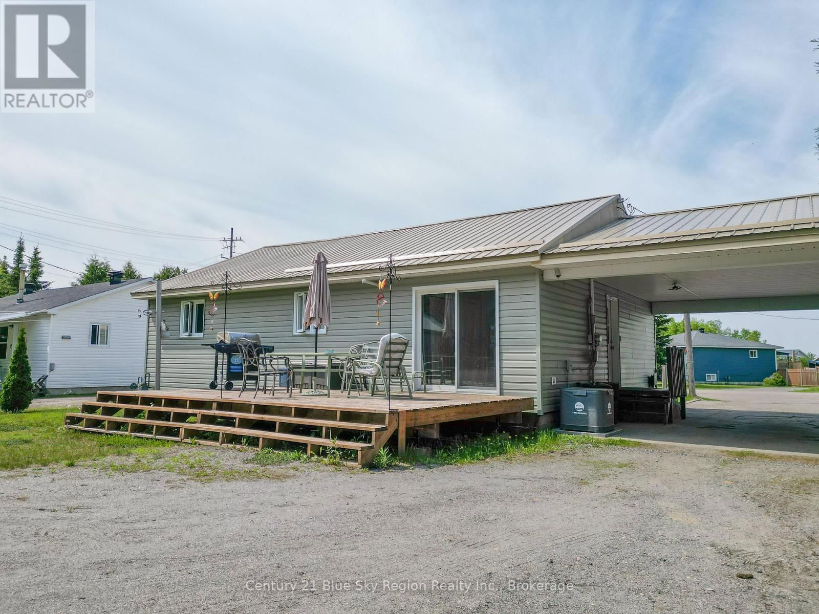 240 CACHE BAY ROAD Image 21