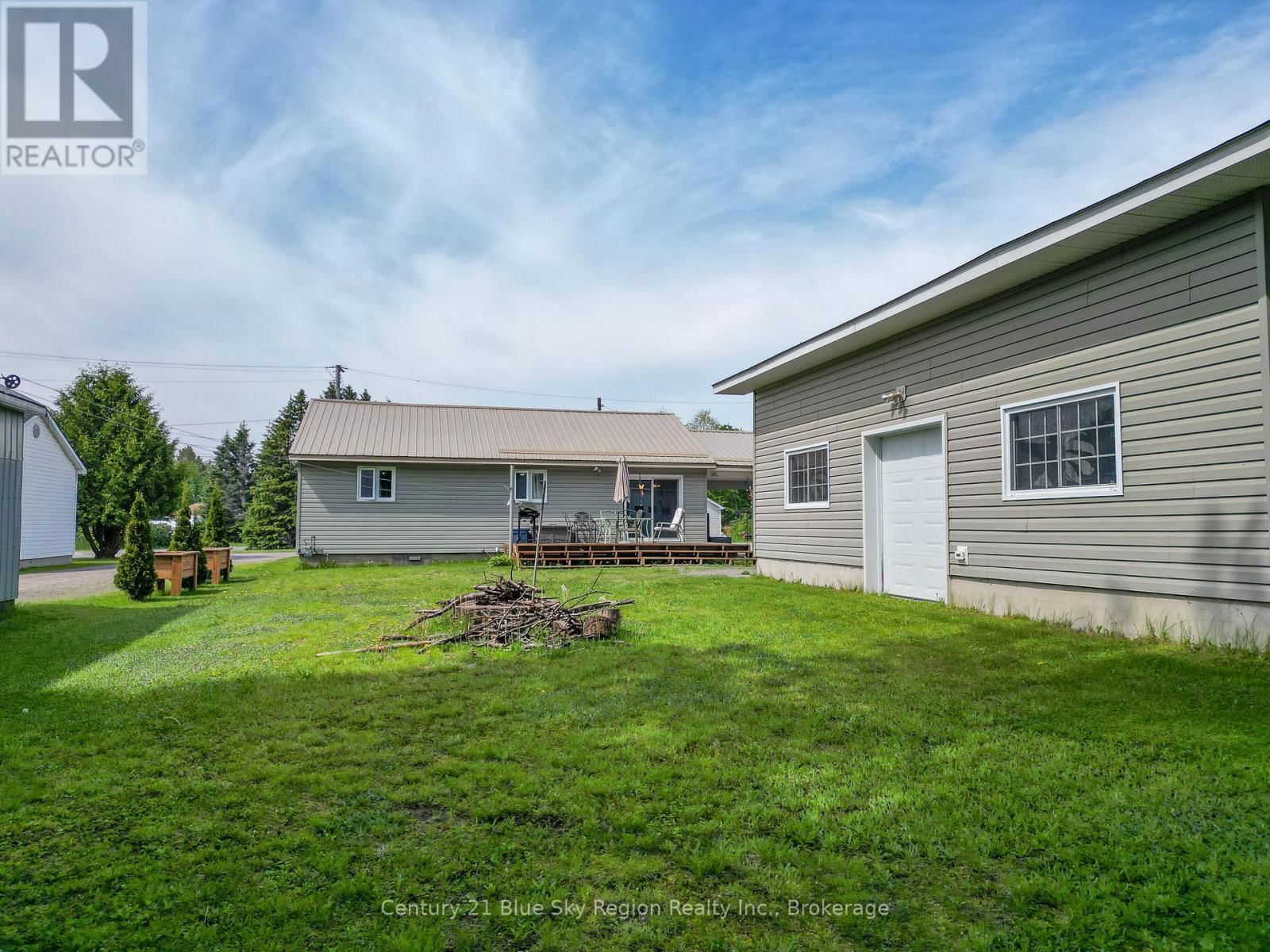240 CACHE BAY ROAD Image 23
