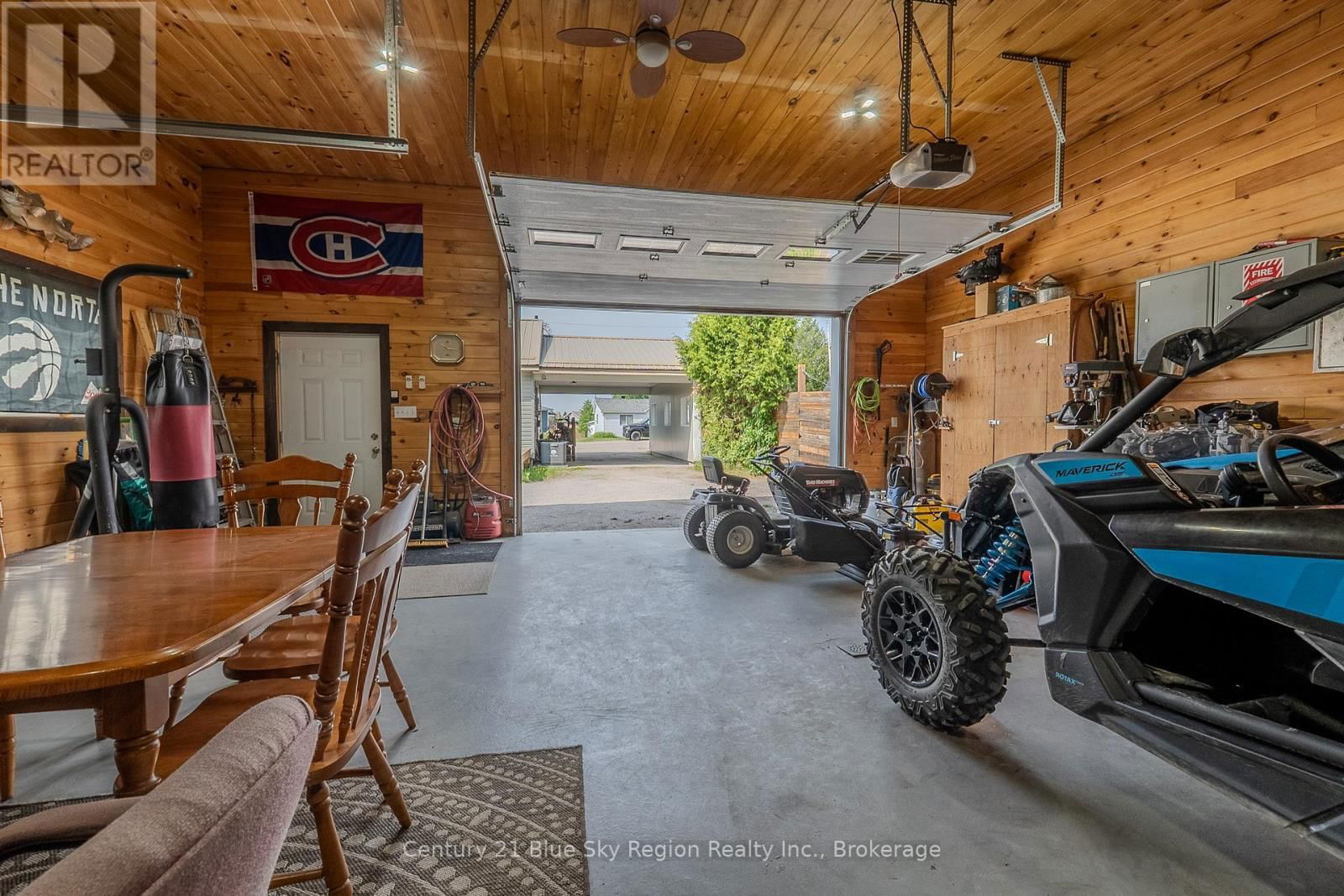 240 CACHE BAY ROAD Image 25