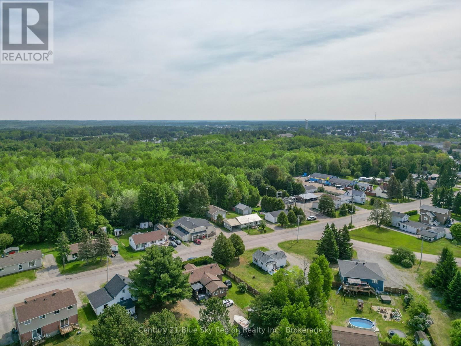 240 CACHE BAY ROAD Image 33