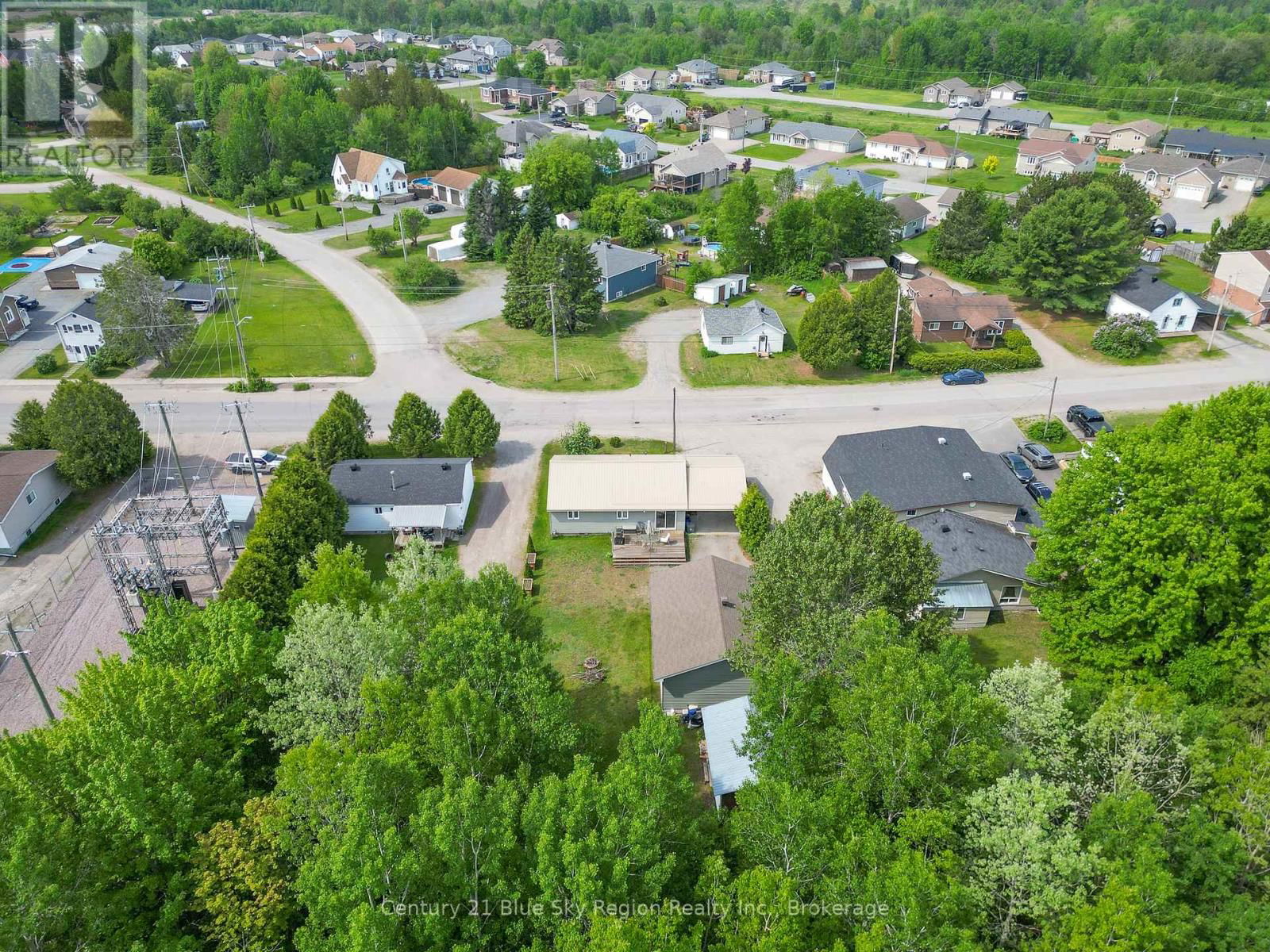 240 CACHE BAY ROAD Image 35