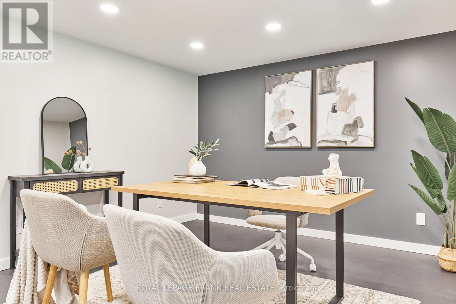 132 COULTER DRIVE Image 35