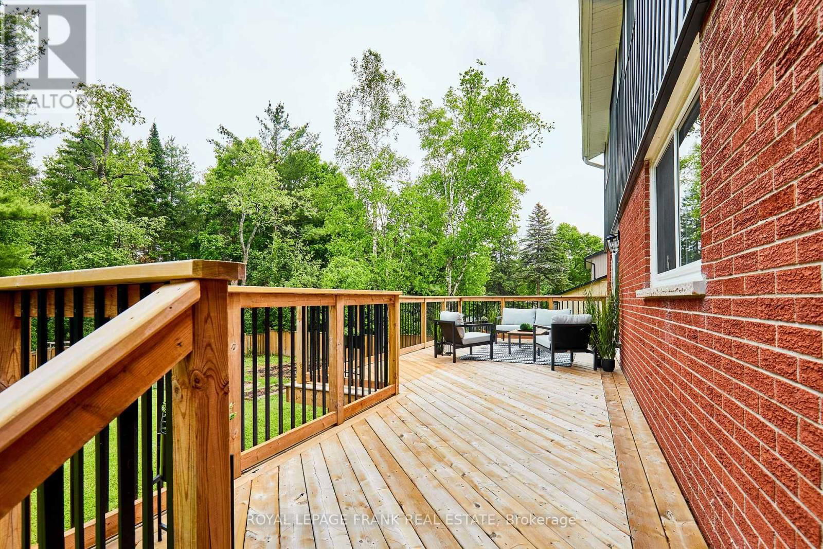 132 COULTER DRIVE Image 37