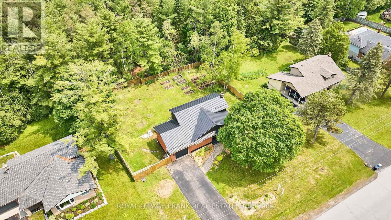 132 COULTER DRIVE Image 50