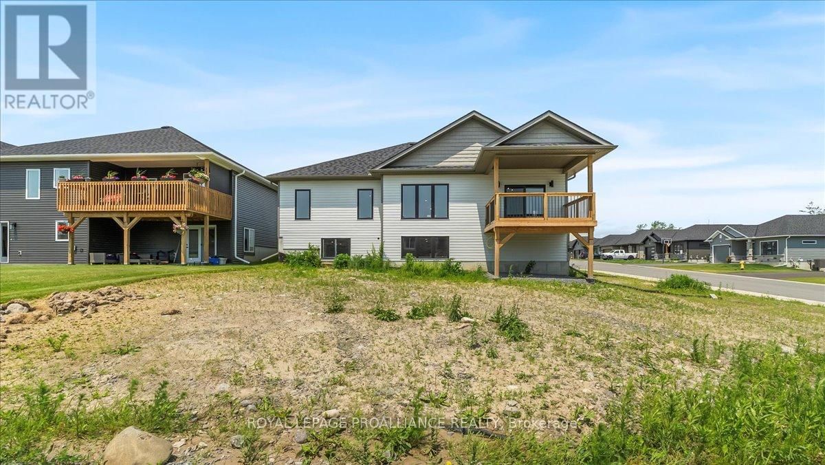47 ROSEWOOD DRIVE Image 19