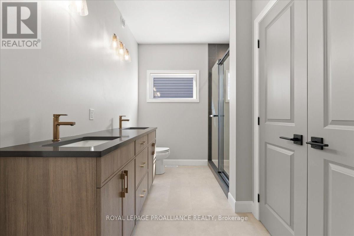 47 ROSEWOOD DRIVE Image 20