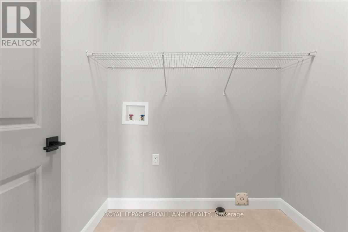 47 ROSEWOOD DRIVE Image 35