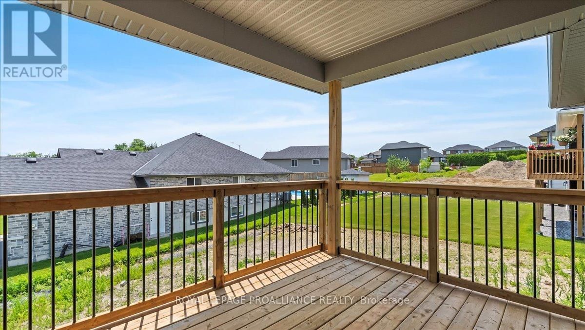 47 ROSEWOOD DRIVE Image 45