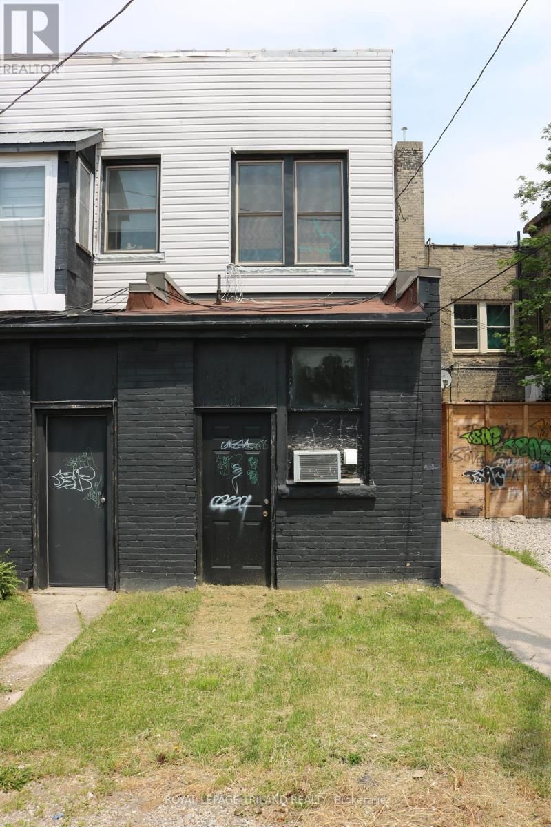 548 TALBOT STREET Image 3