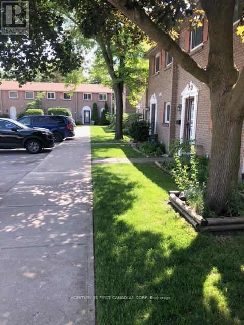 15 - 166 SOUTHDALE ROAD WEST Image 23