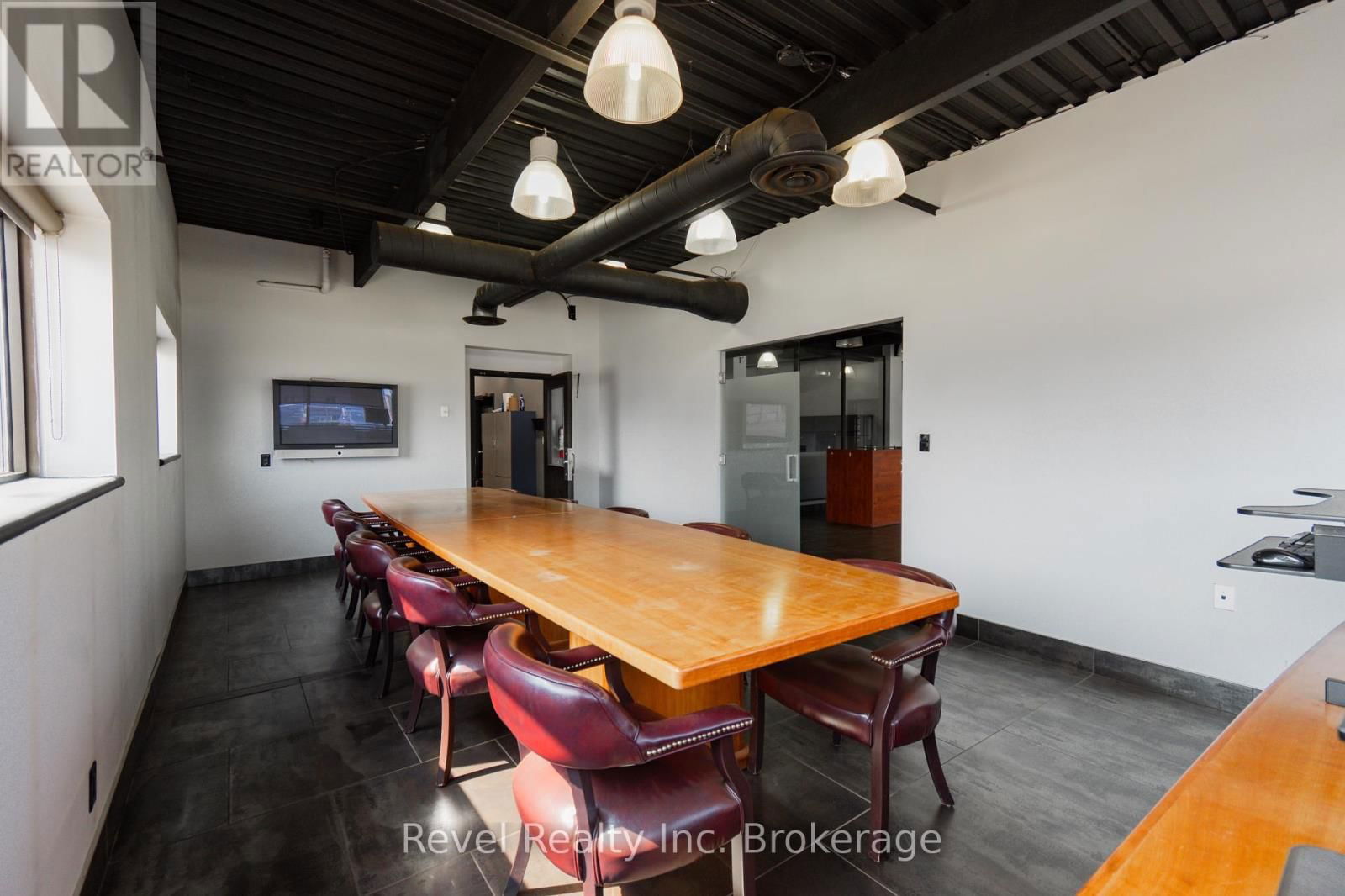 1811 SEYMOUR STREET Image 10