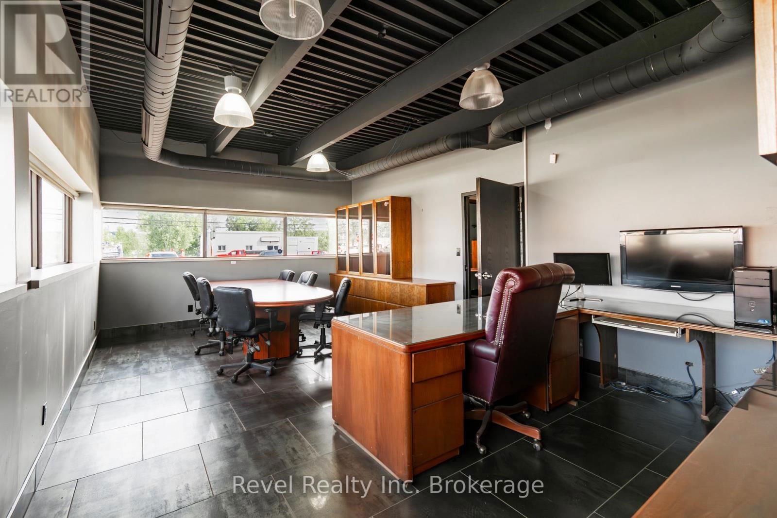 1811 SEYMOUR STREET Image 11