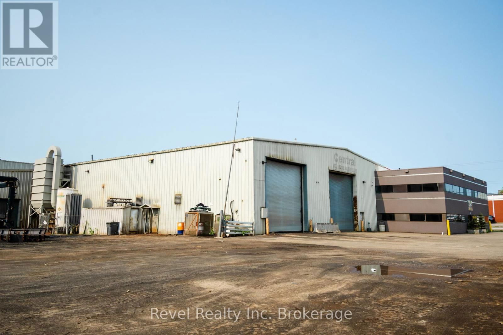 1811 SEYMOUR STREET Image 40