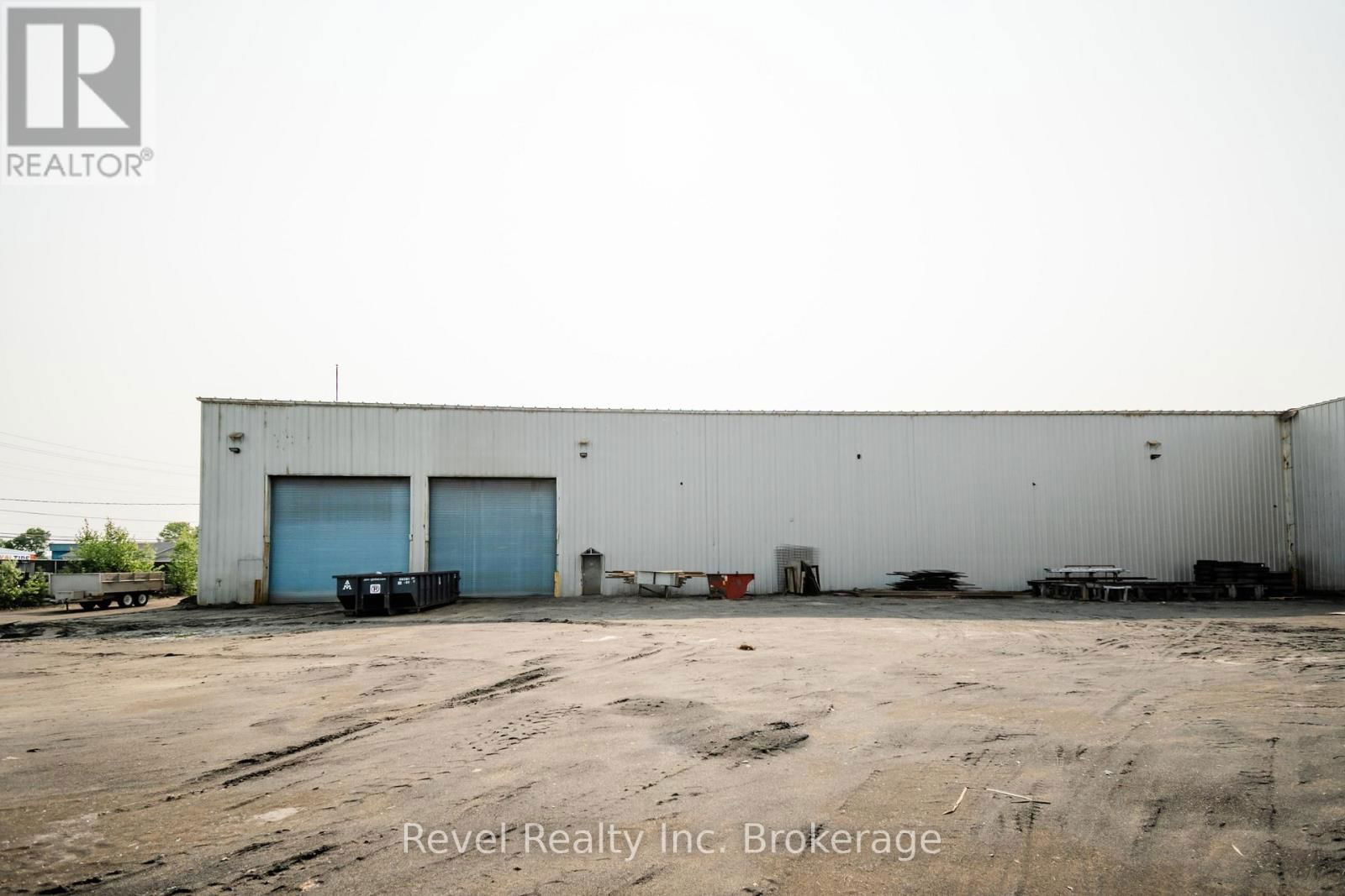 1811 SEYMOUR STREET Image 41