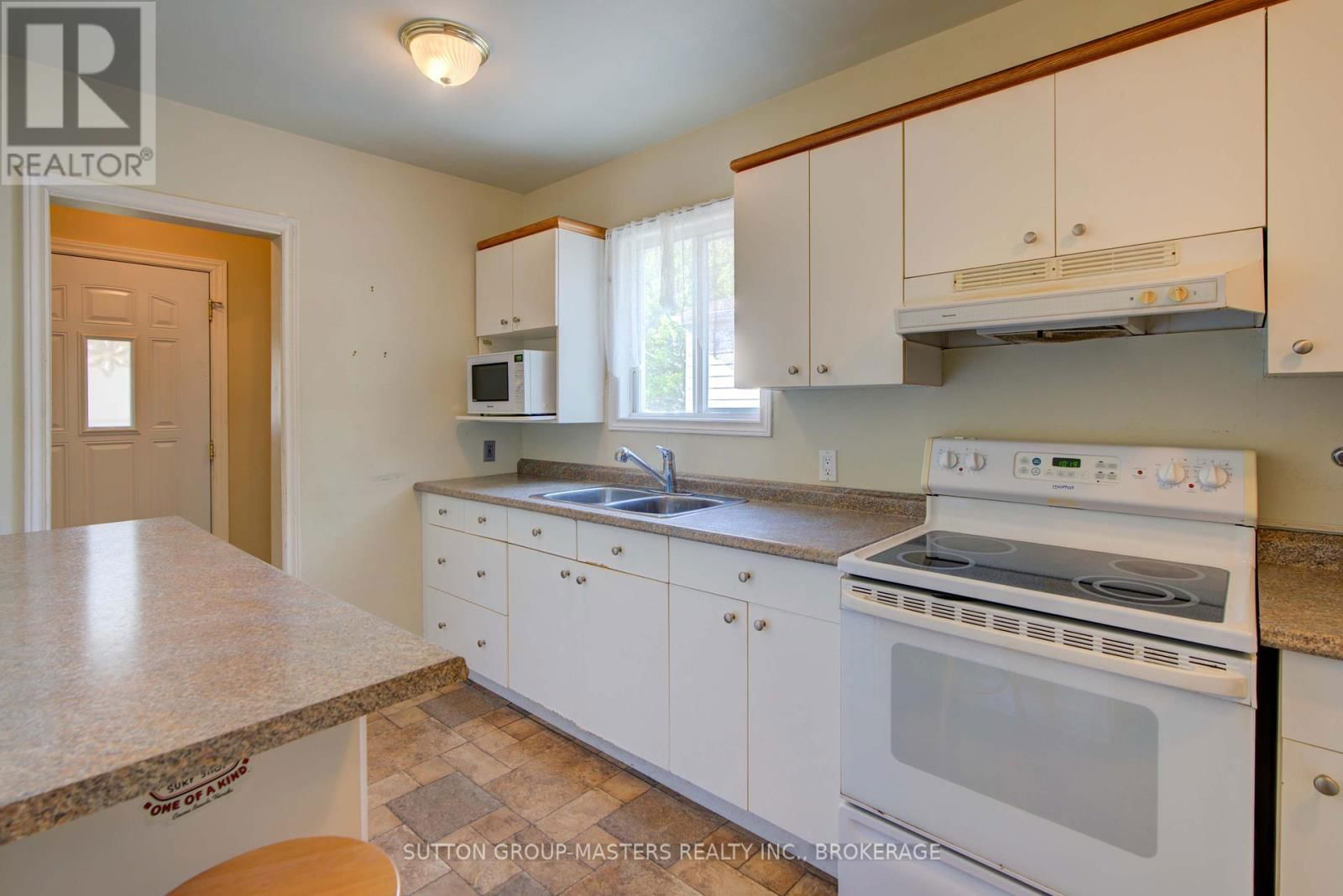 307 PALACE ROAD Image 11