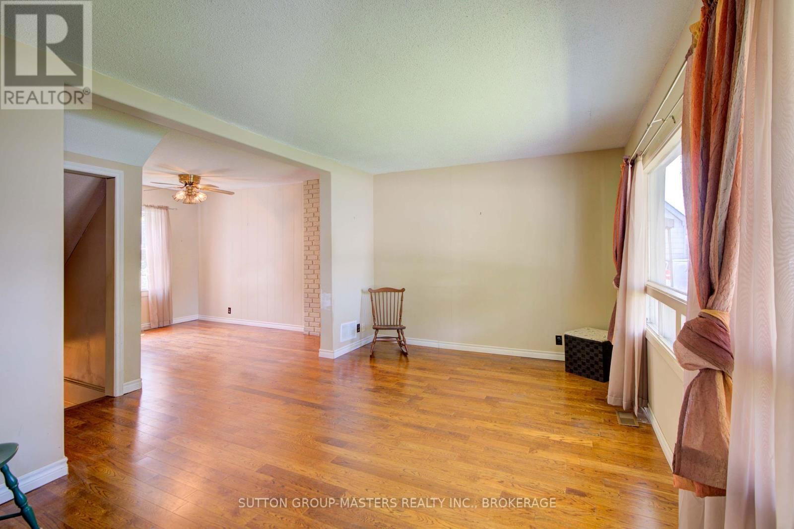307 PALACE ROAD Image 16