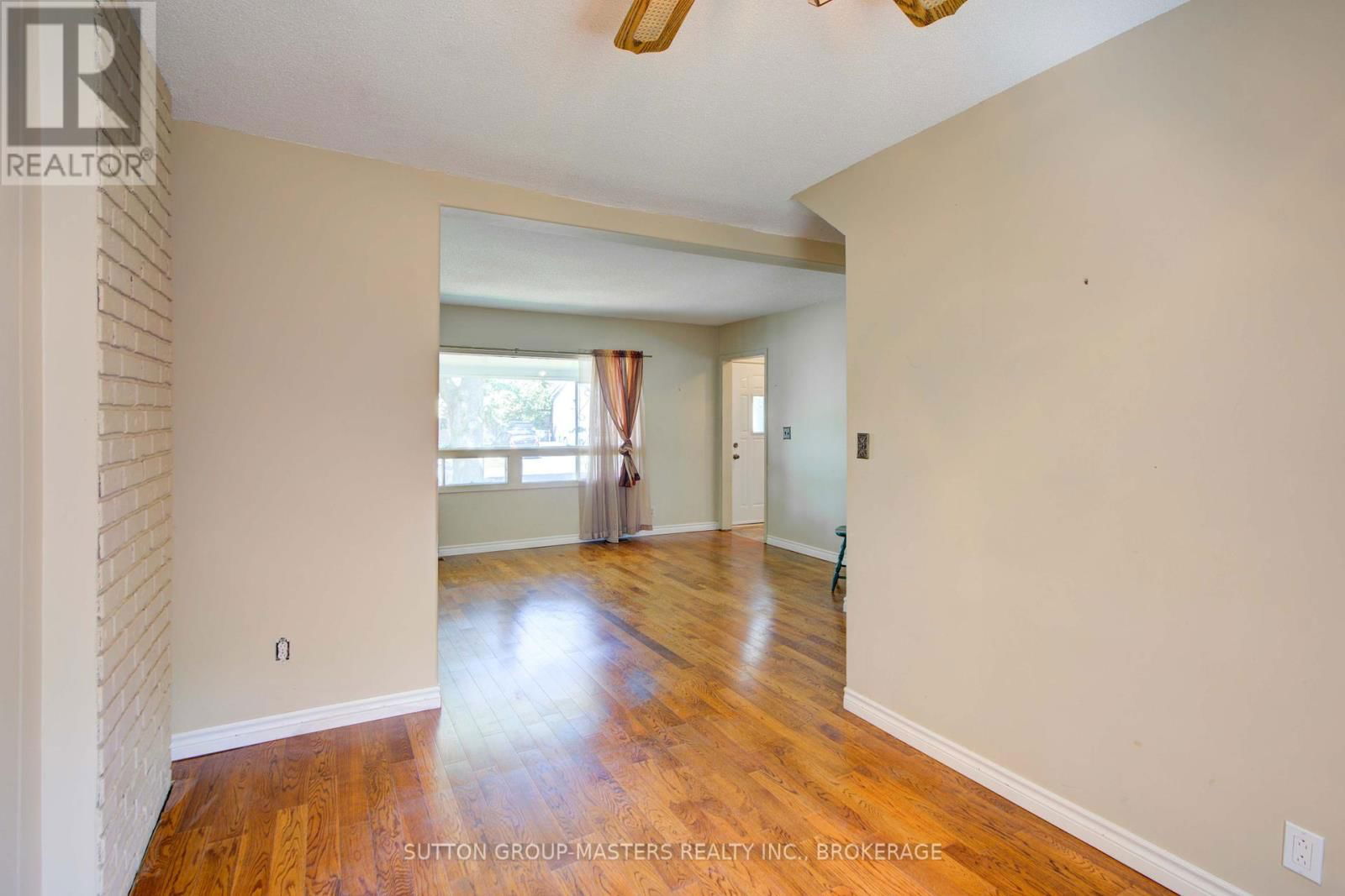 307 PALACE ROAD Image 18