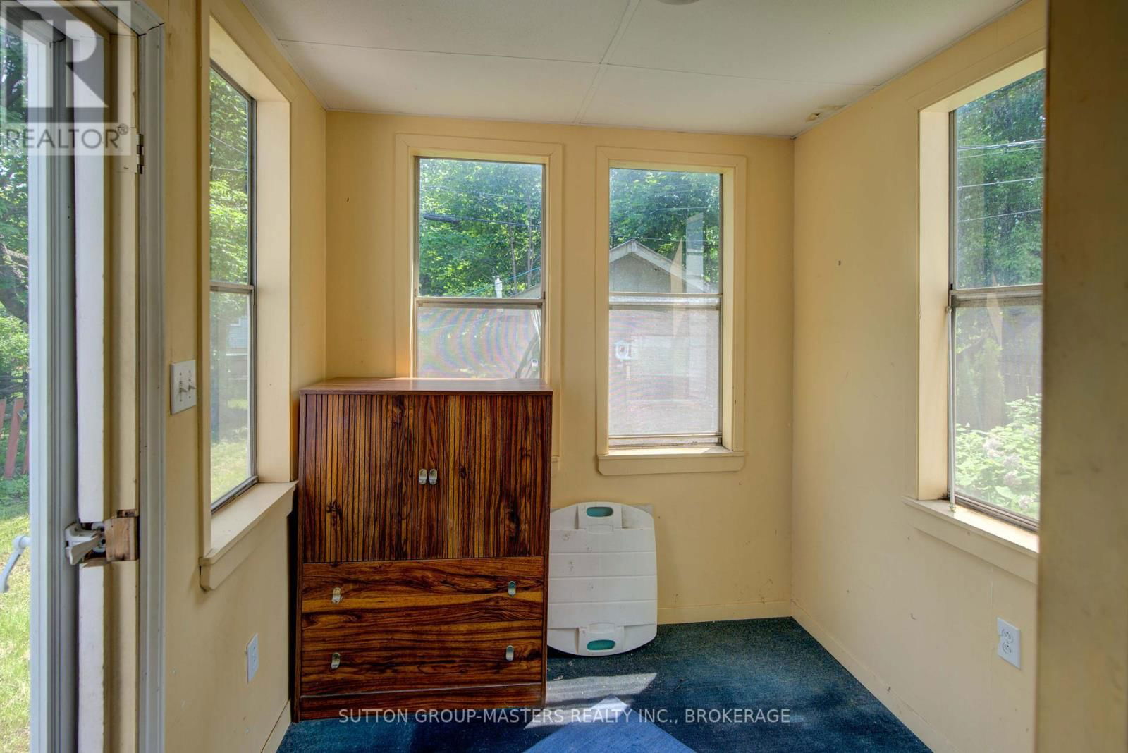 307 PALACE ROAD Image 23