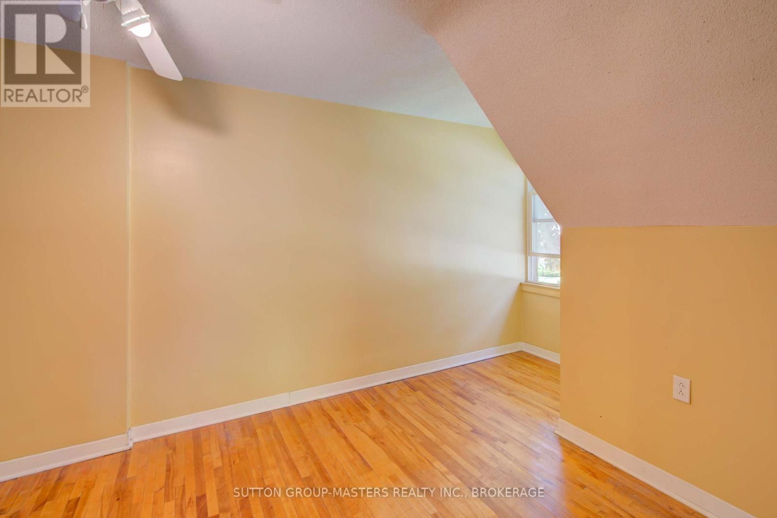 307 PALACE ROAD Image 28