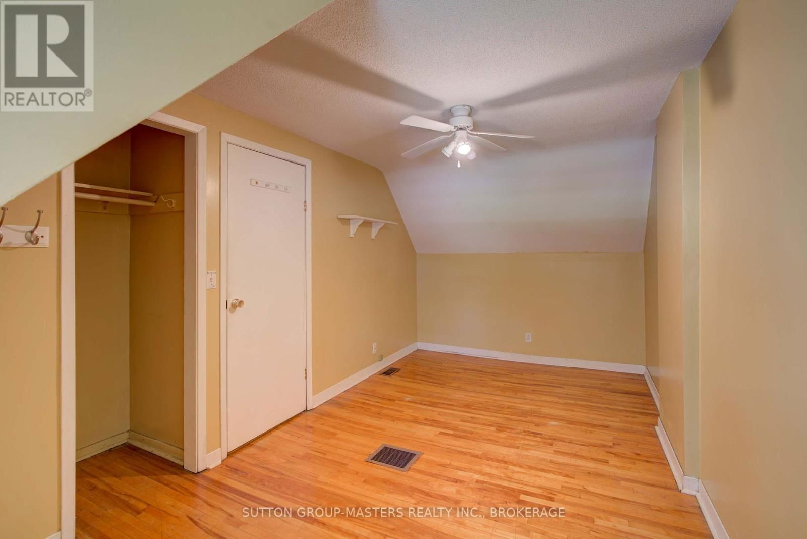 307 PALACE ROAD Image 31
