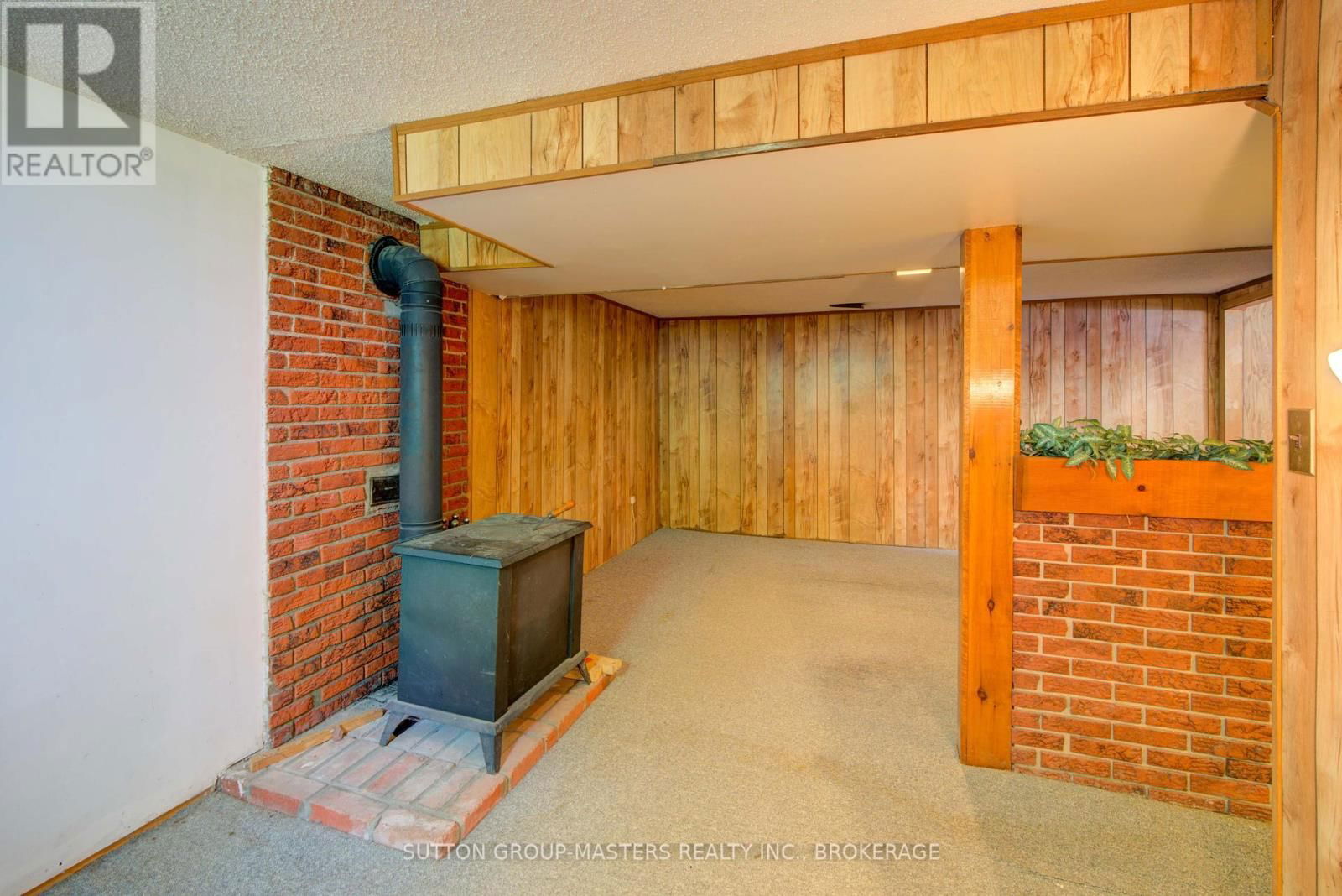 307 PALACE ROAD Image 33