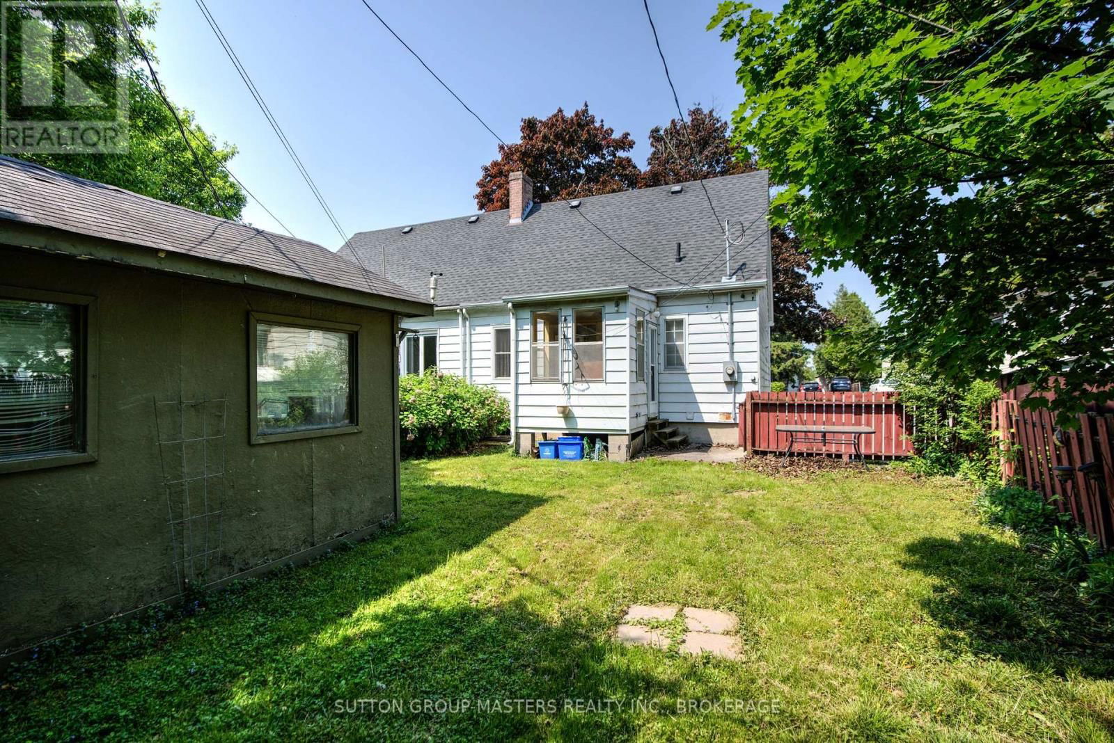307 PALACE ROAD Image 41