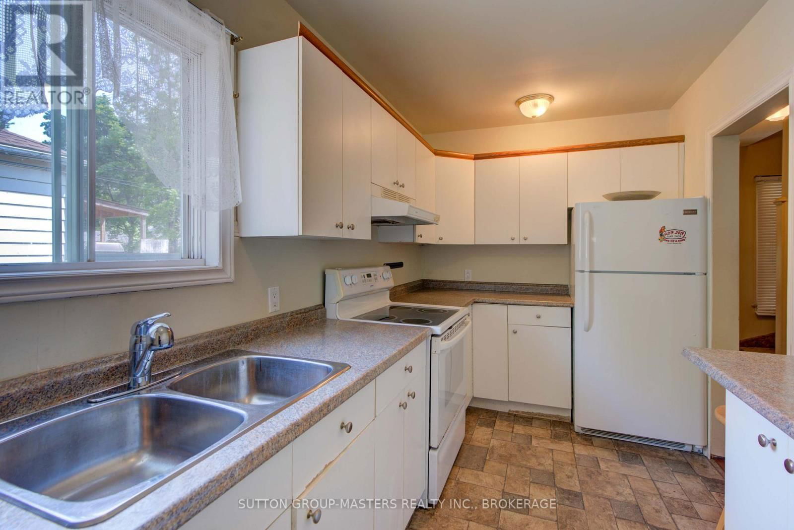 307 PALACE ROAD Image 8