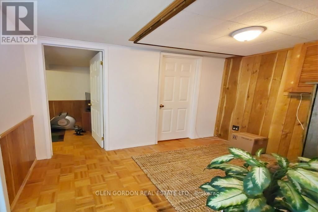 63 CAPRICE CRESCENT Image 20