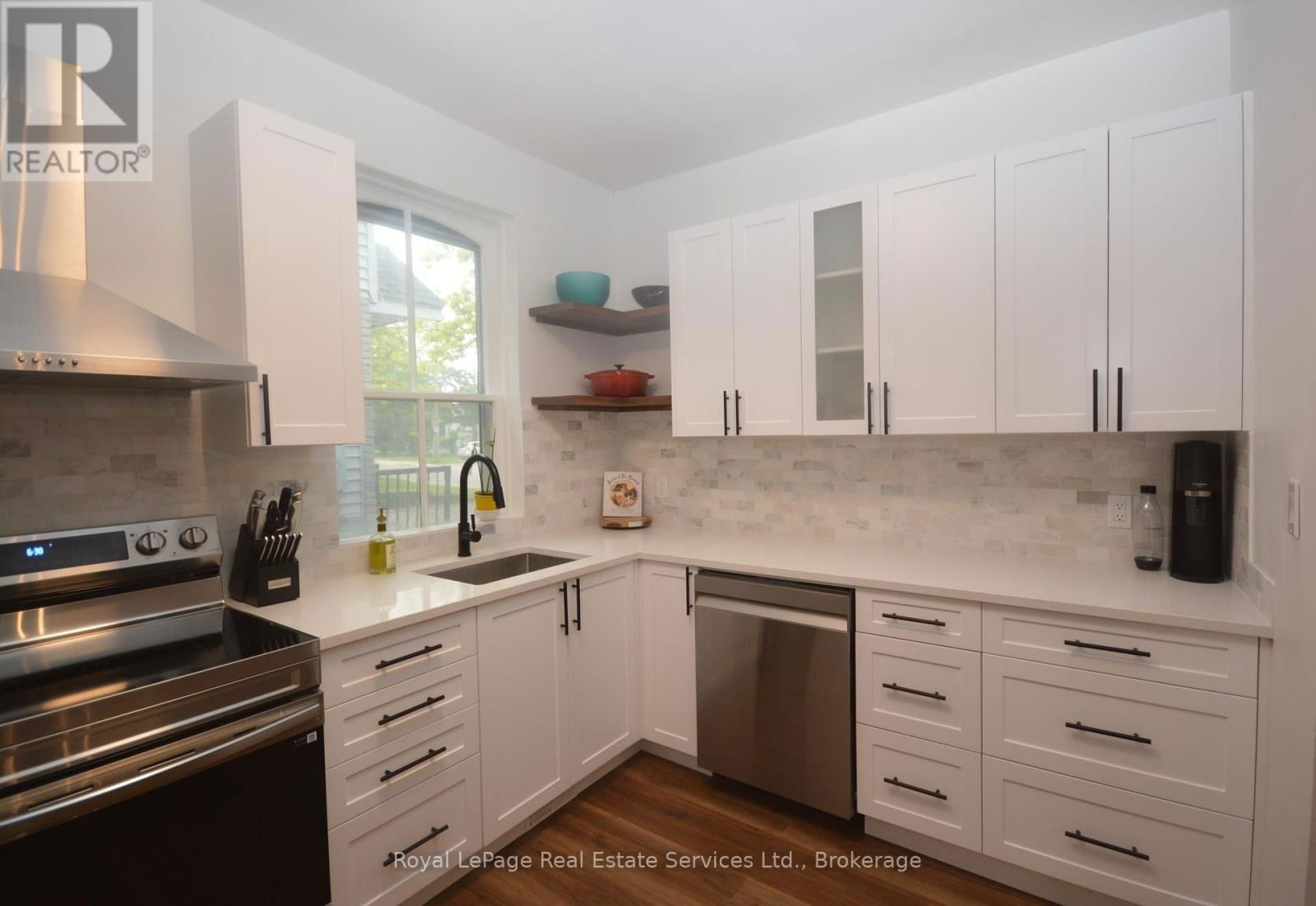 92 ADAM STREET Image 13