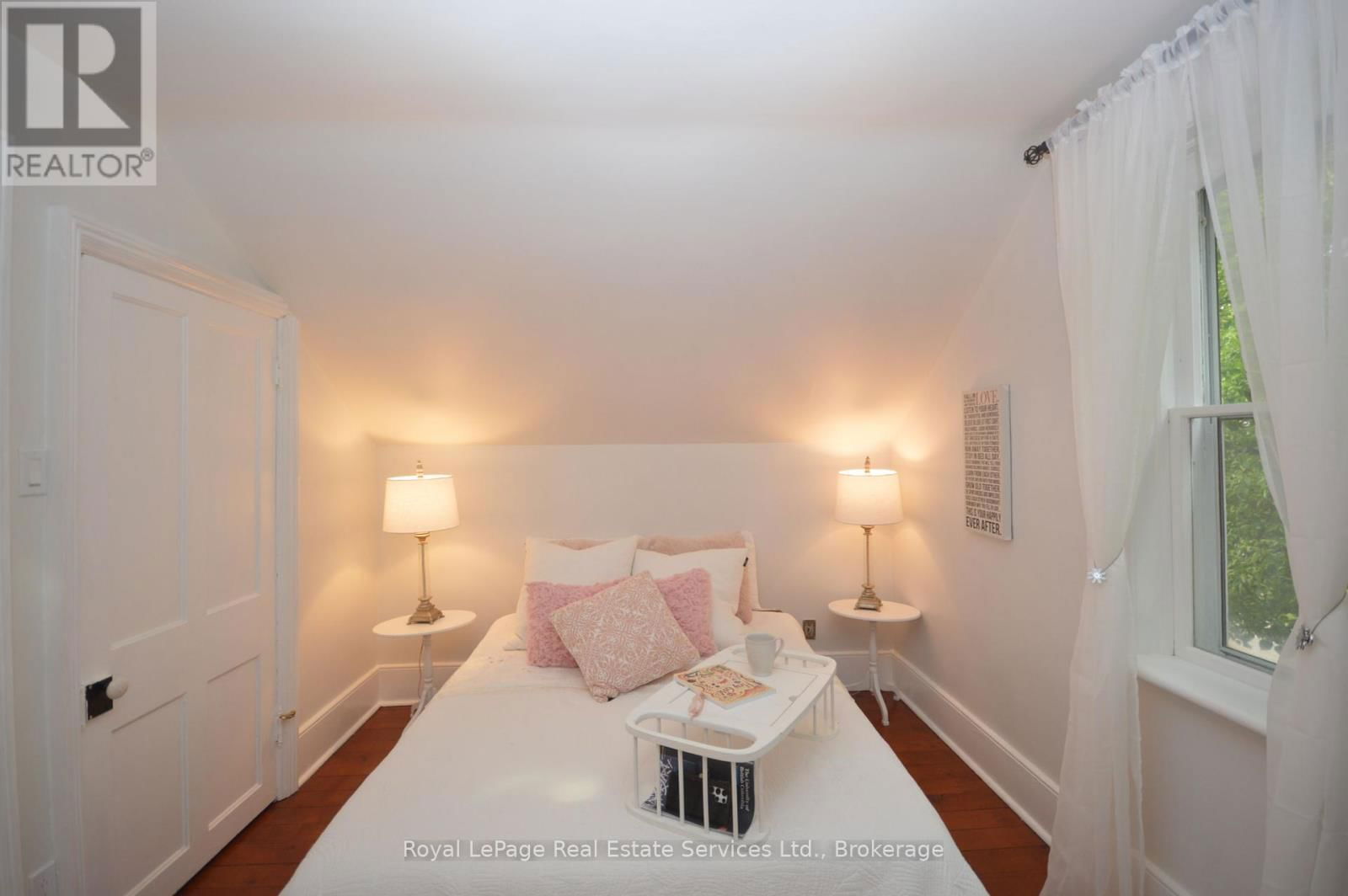92 ADAM STREET Image 27
