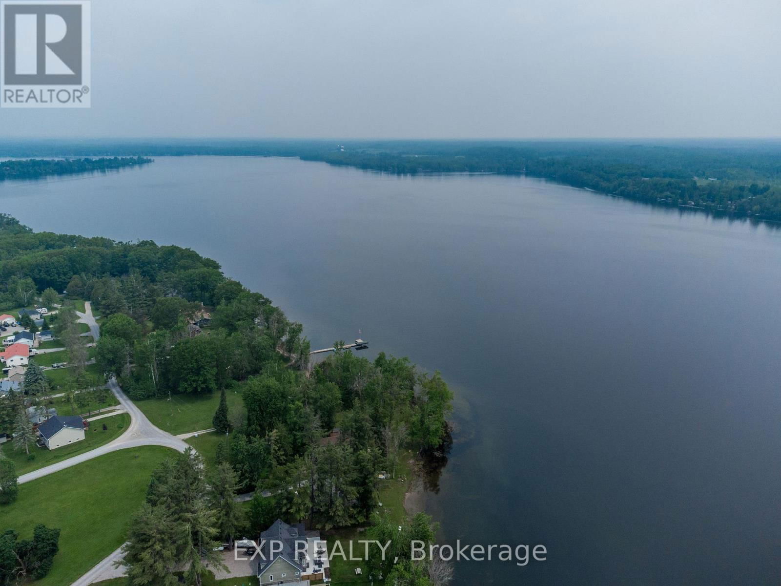 28 PARK LANE Image 42
