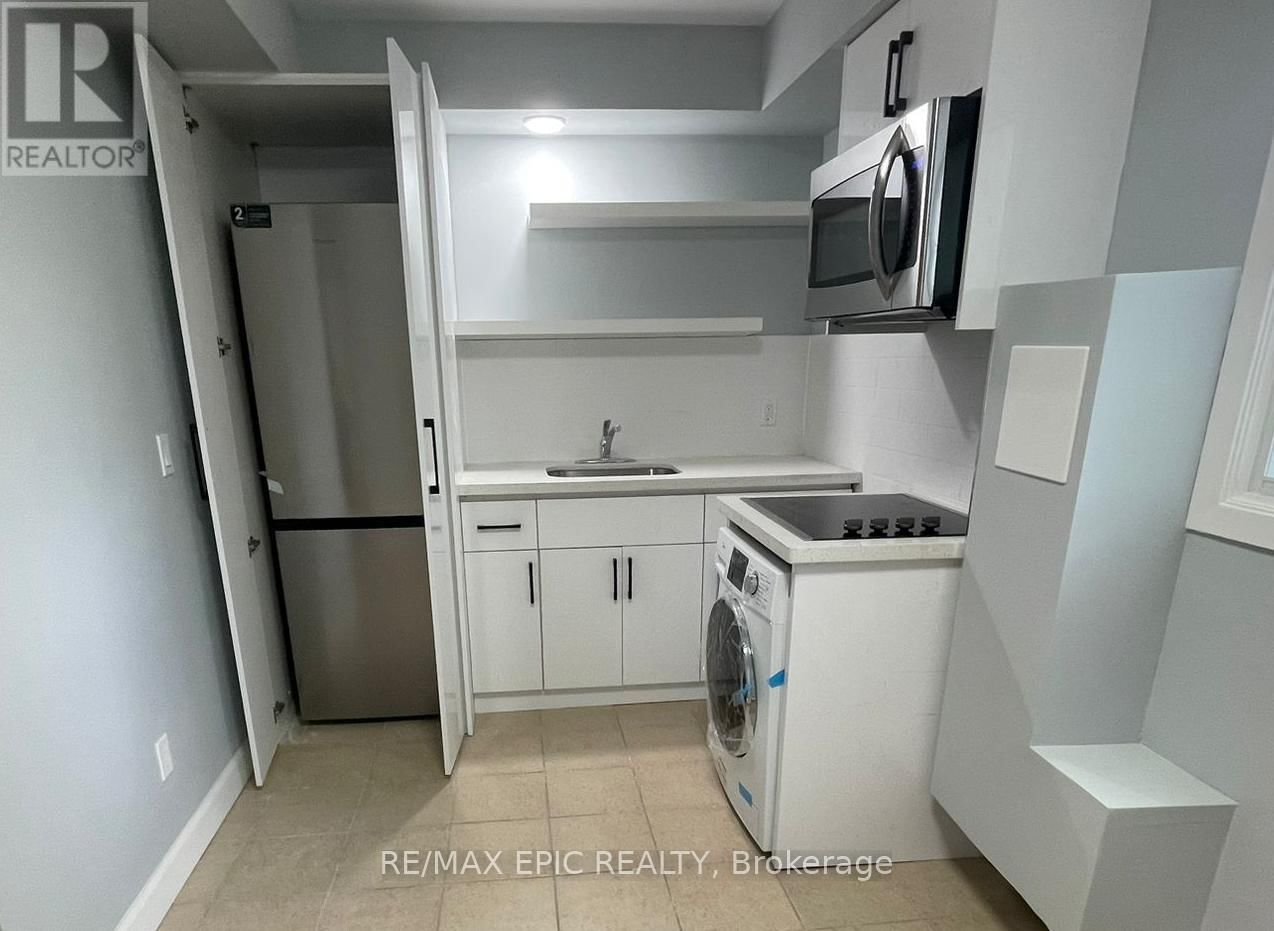 5 - 569 DUFFERIN AVENUE Image 1