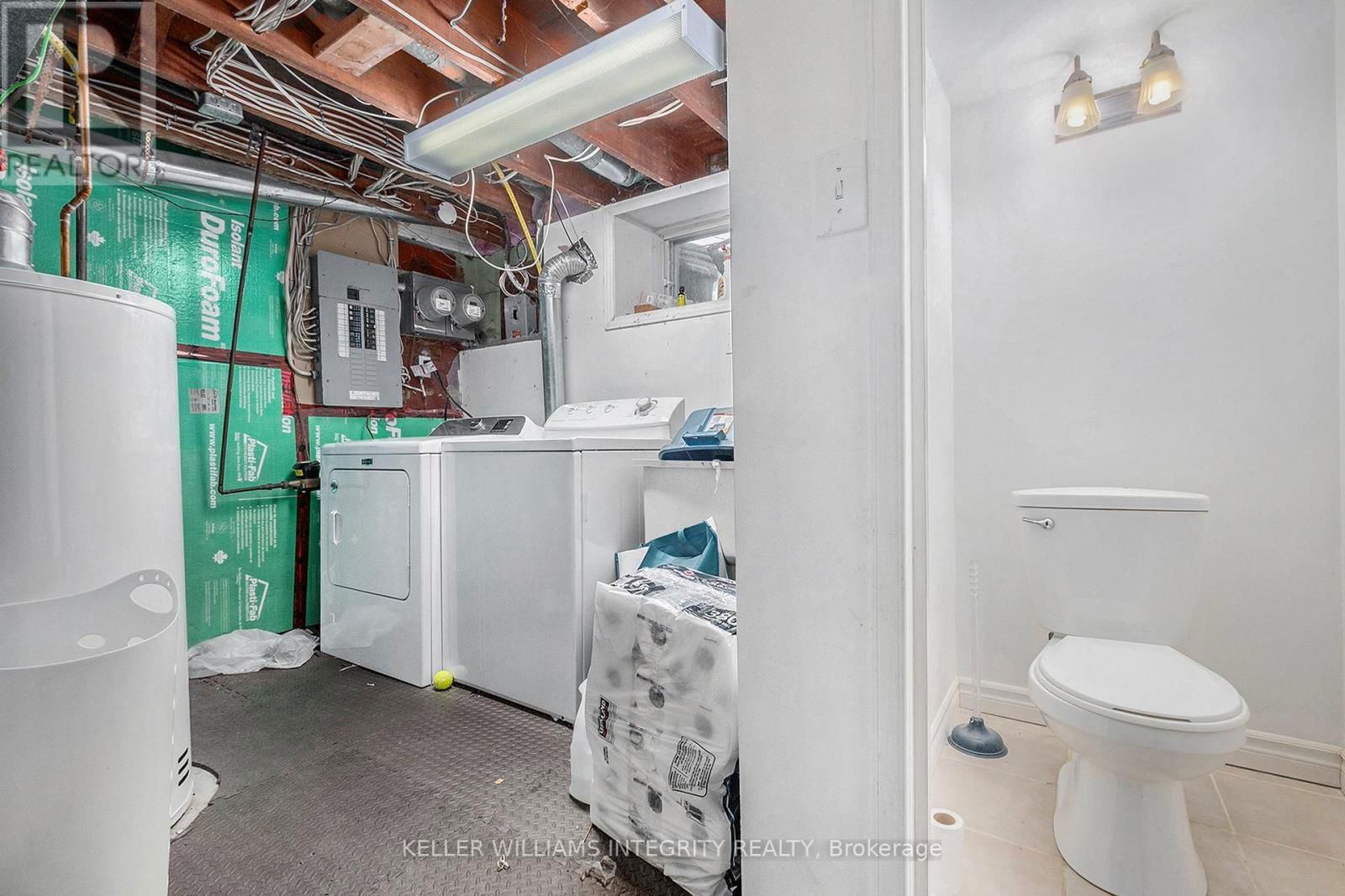 1384 CHATELAIN AVENUE Image 10