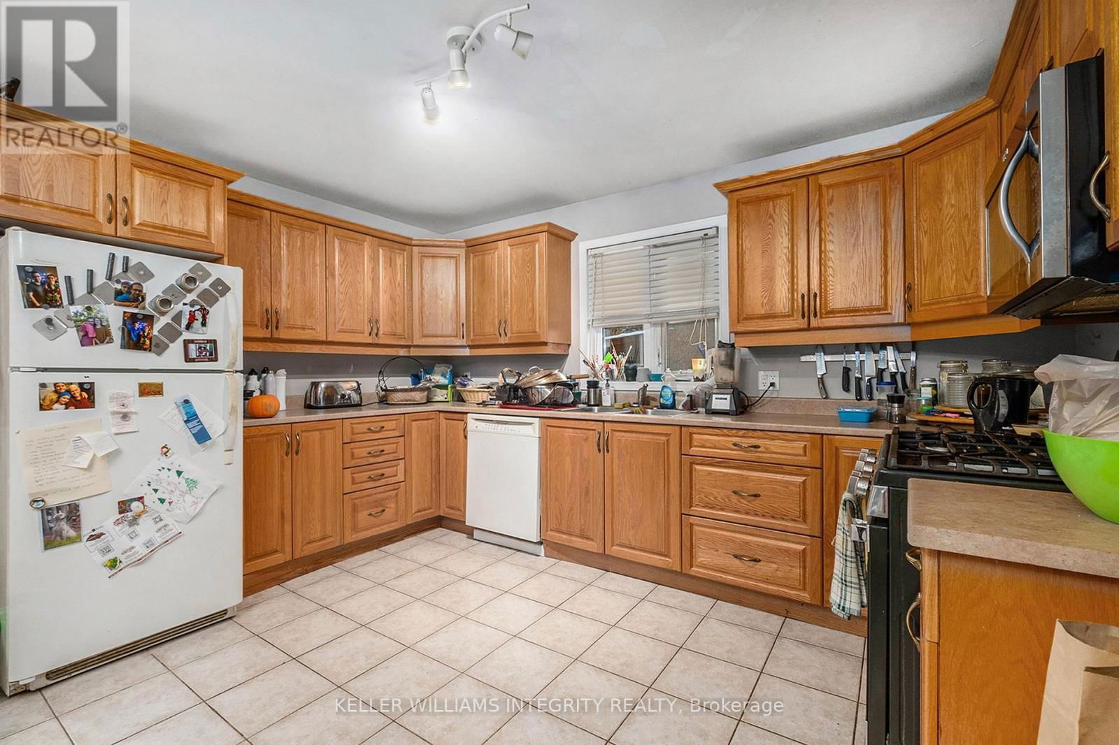 1384 CHATELAIN AVENUE Image 3