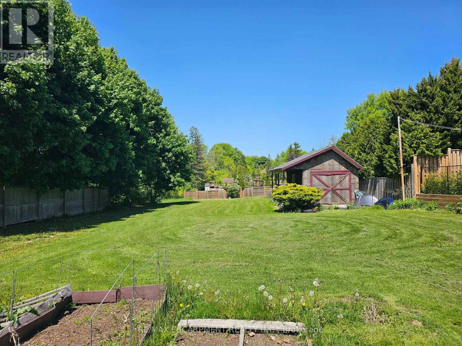 8506 TWENTY ROAD Image 12