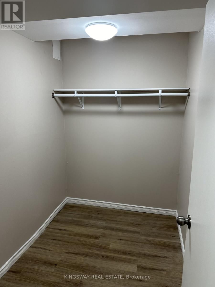 102 - 185 LISGAR AVENUE Image 4