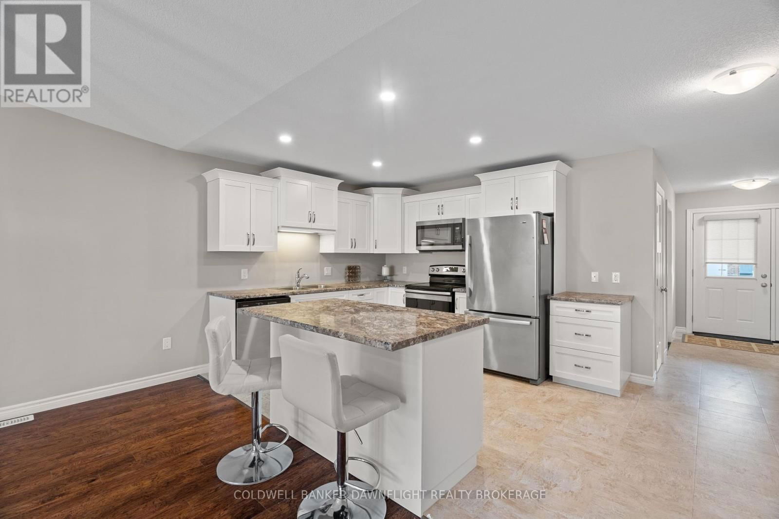40 DEVON DRIVE Image 13