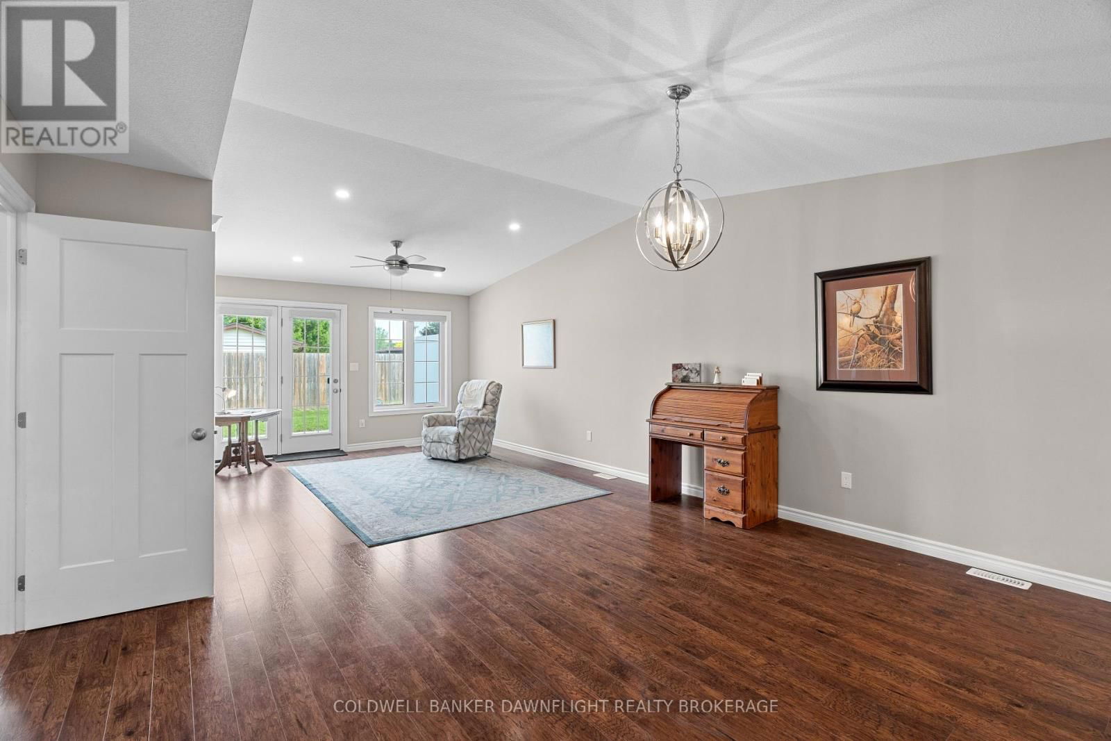 40 DEVON DRIVE Image 18
