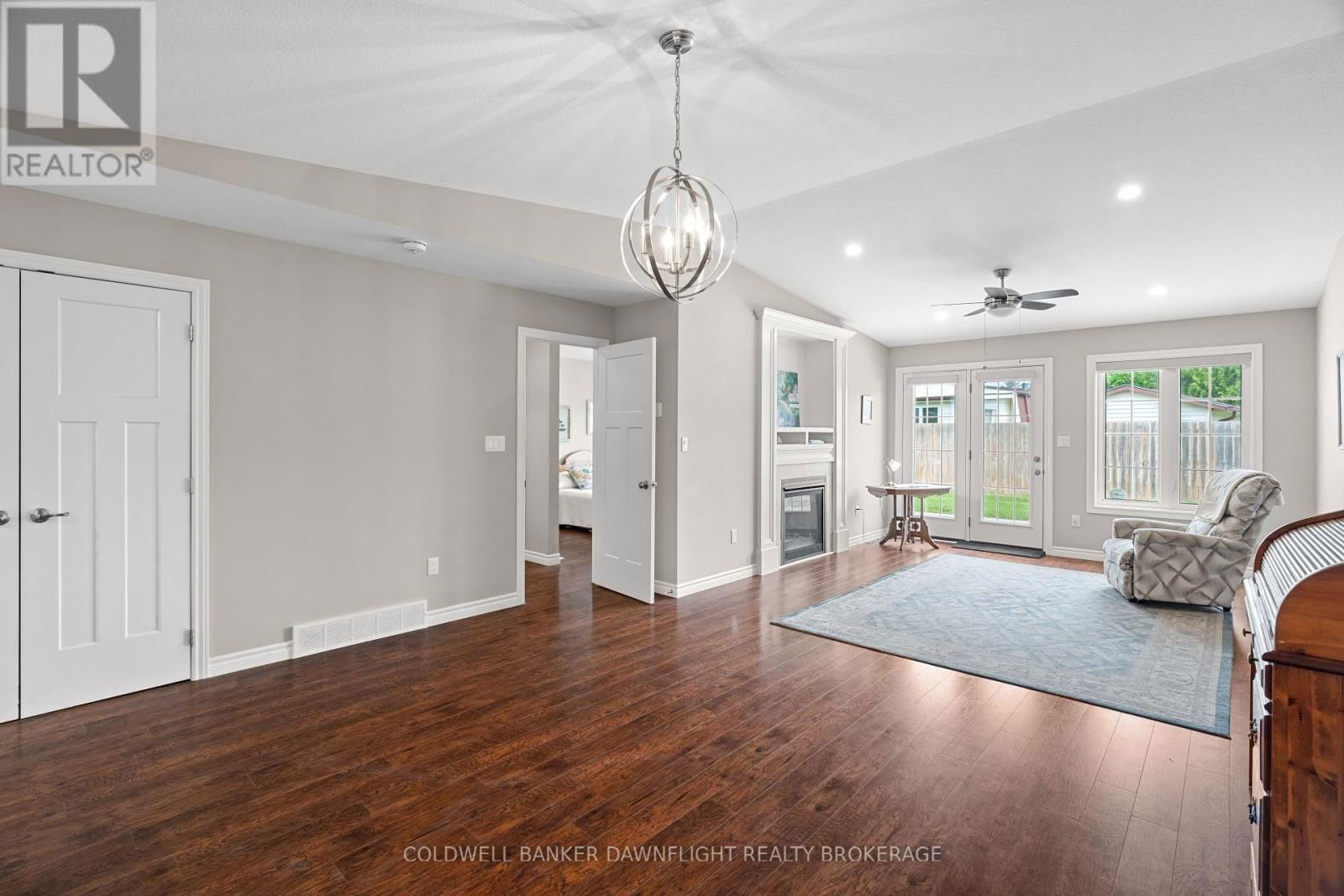 40 DEVON DRIVE Image 19
