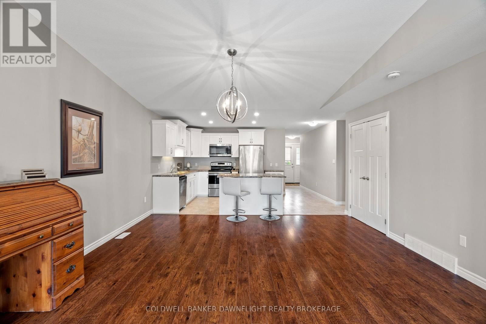 40 DEVON DRIVE Image 24