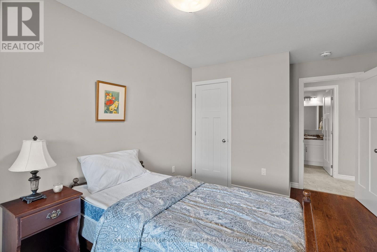 40 DEVON DRIVE Image 26