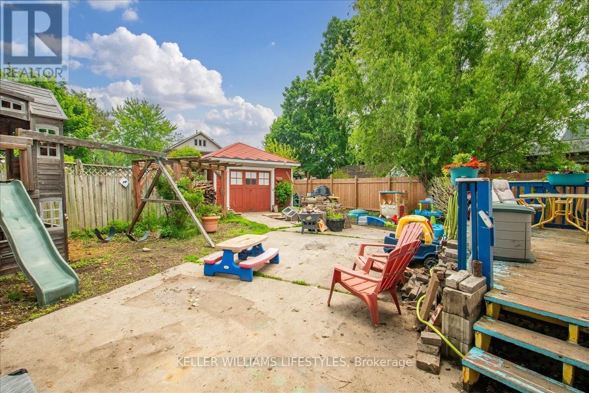 9 MAIN STREET SOUTH Image 39
