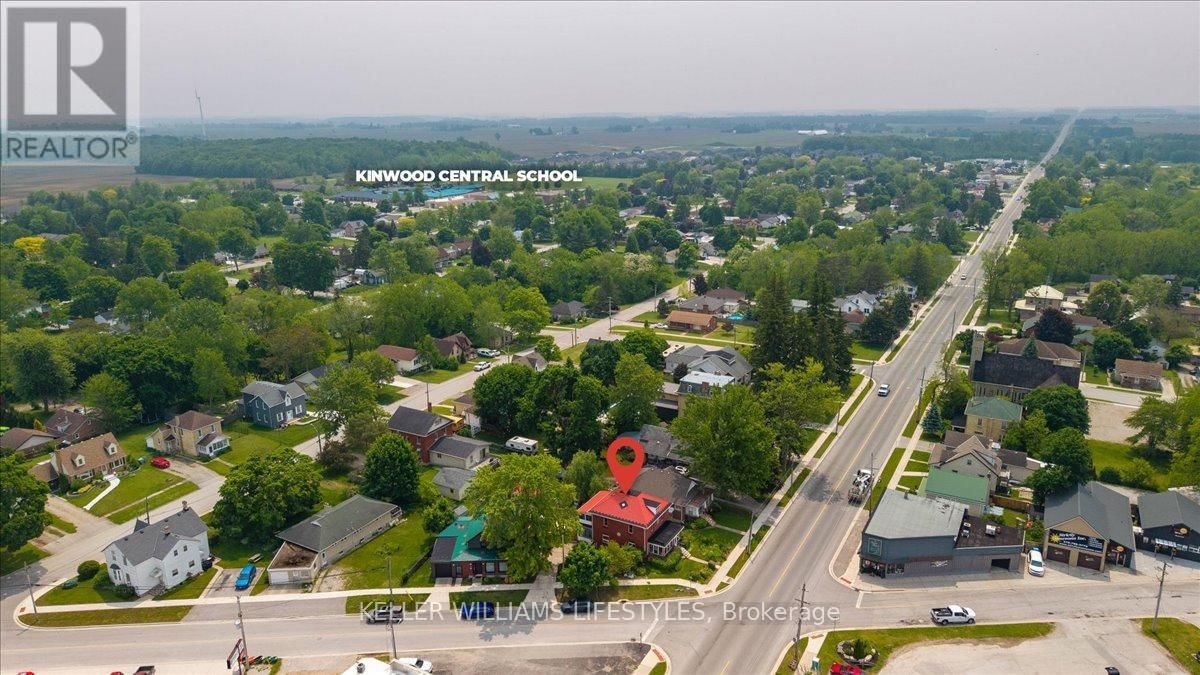 9 MAIN STREET SOUTH Image 46